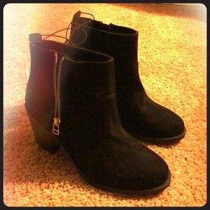 H&M brand new booties
